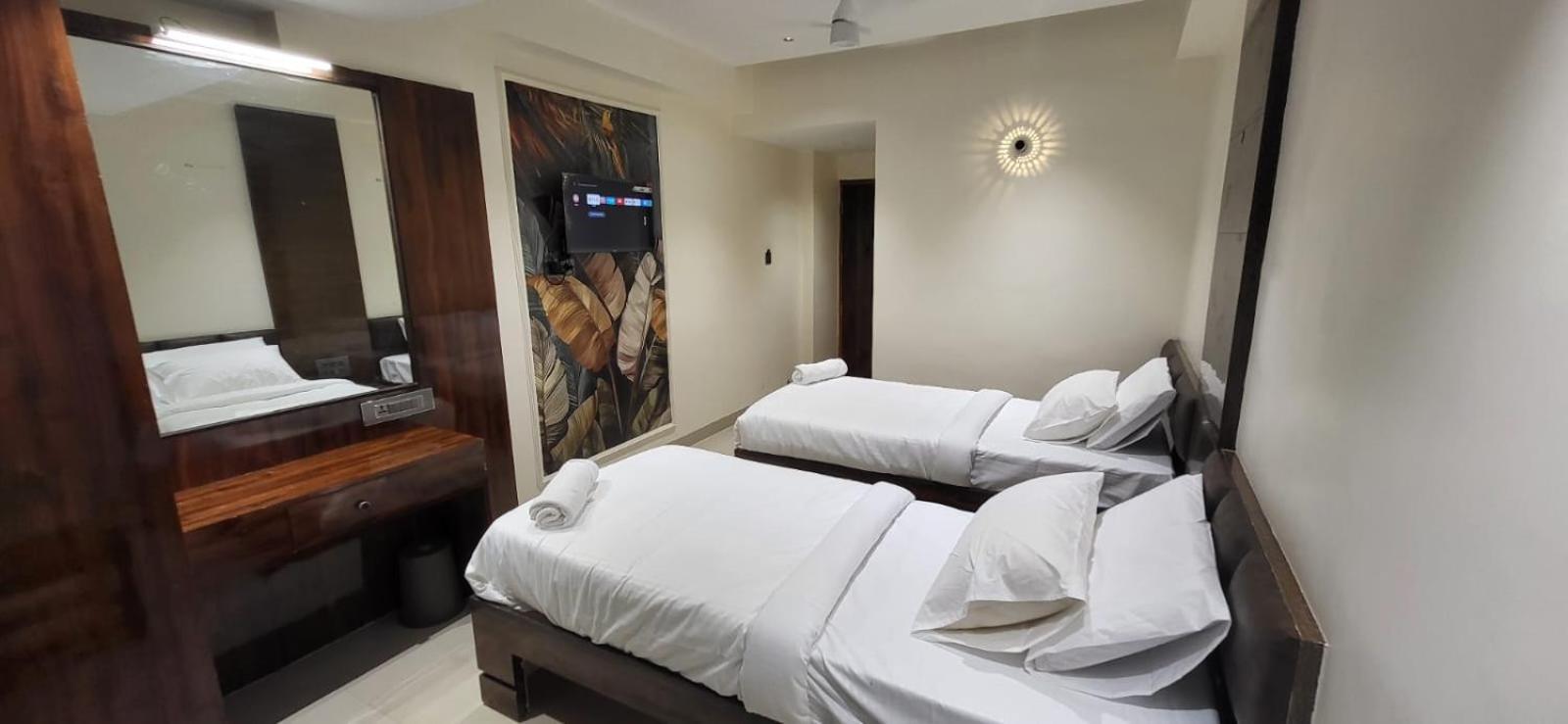 Model Grand Inn Bellary Ngoại thất bức ảnh